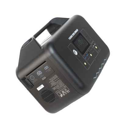 φορητή τράπεζα 220v δύναμης γεννητριών σταθμών παραγωγής ηλεκτρικού ρεύματος 600w 672wh για την υπαίθρια στρατοπέδευση