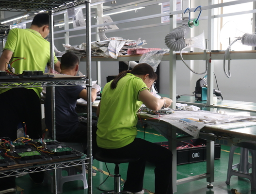 Ηλιακή γεννήτρια που χρεώνει στη φορητή ενέργεια εκτάκτου ανάγκης σταθμών παραγωγής ηλεκτρικού ρεύματος 672Wh εφεδρικά 600 Watt
